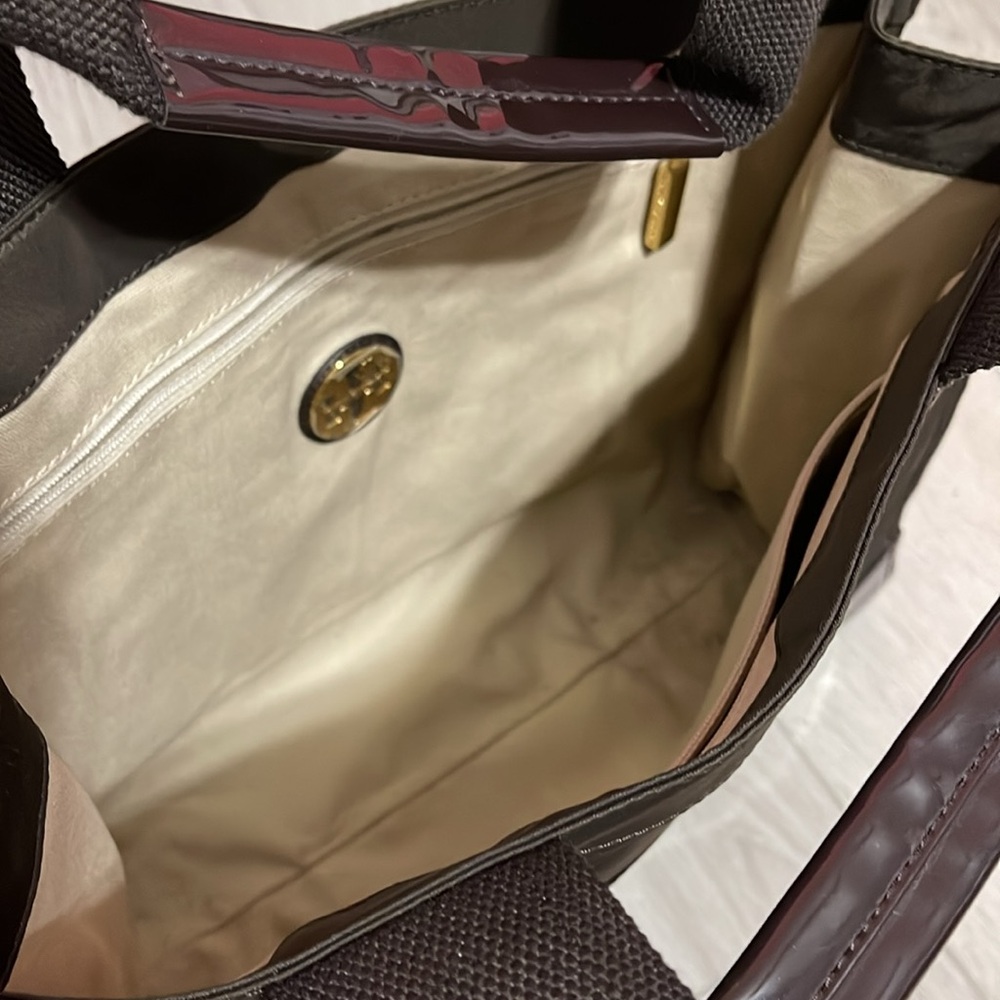 Tory Burch purse - Picture 4 of 12